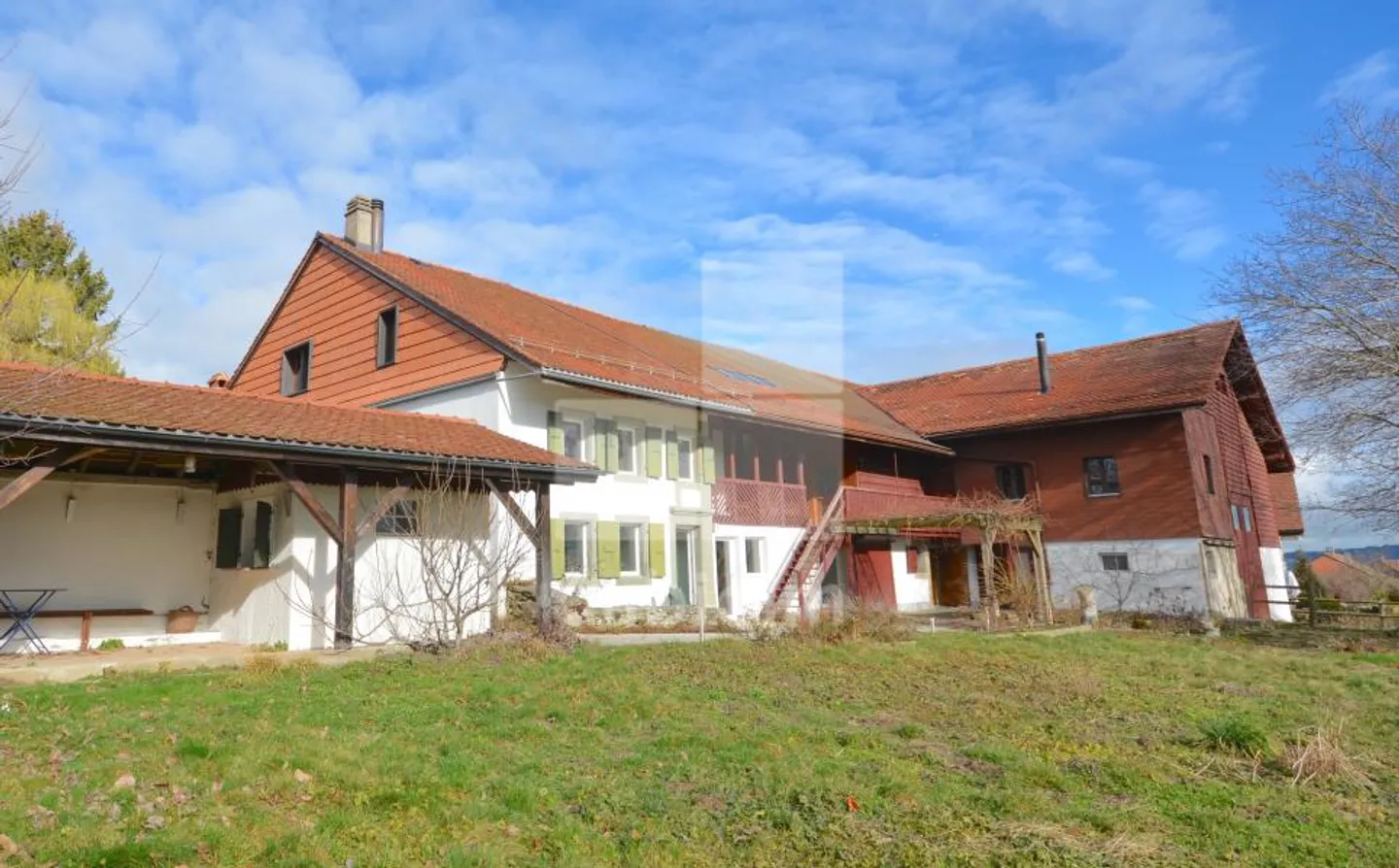 Eigenschaft mit Bauernhof aus 11 Zimmern und Projekt für 4 Wohnungen mit Genehmigung - Foto 1 von 12