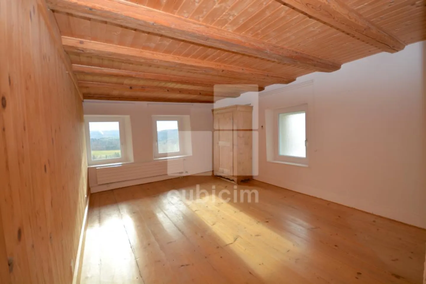 Eigenschaft mit Bauernhof aus 11 Zimmern und Projekt für 4 Wohnungen mit Genehmigung - Foto 7 von 12