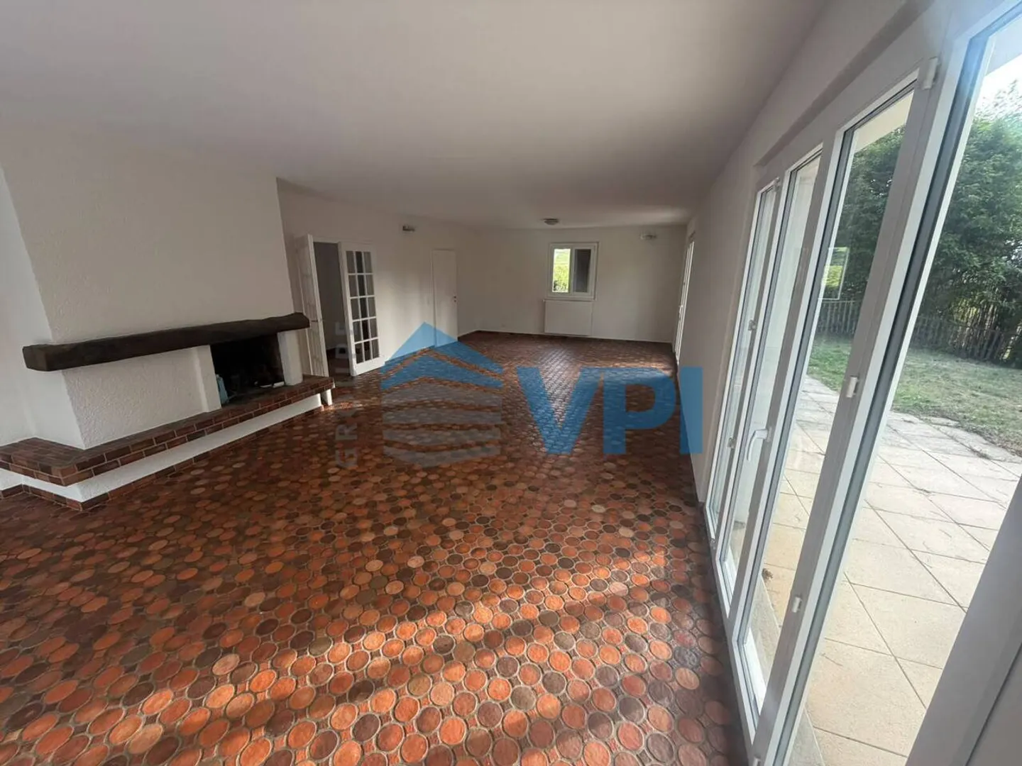 Schöne renovierte Familienvilla mit Pool und Weinbergblick - Sézenove/Bernex - Foto 23 von 24