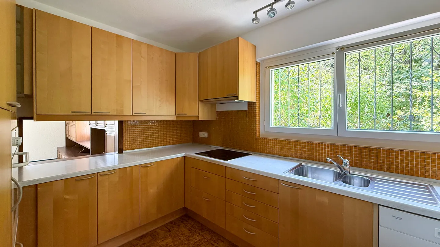 Beautiful apartment with garden in semi-detached house - Photo 14 of 17