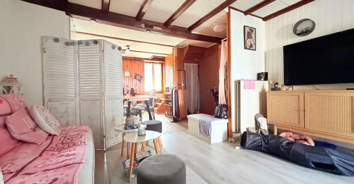 Appartement de 2,5 pièces en duplex avec grande terrasse - Photo 4 of 13