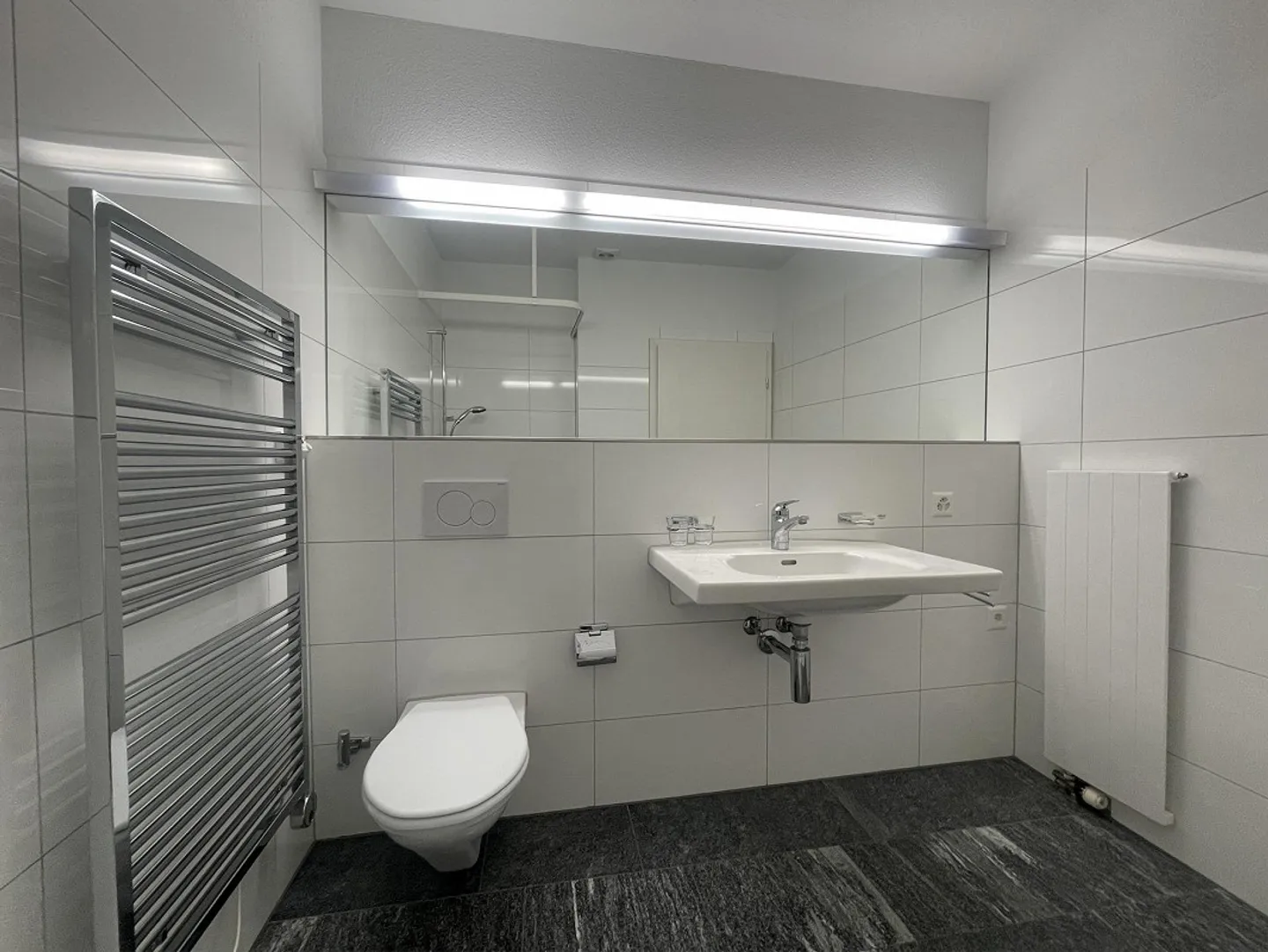 Charmante appartement 3 pièces dans un bâtiment historique à Baden - Photo 9 sur 9