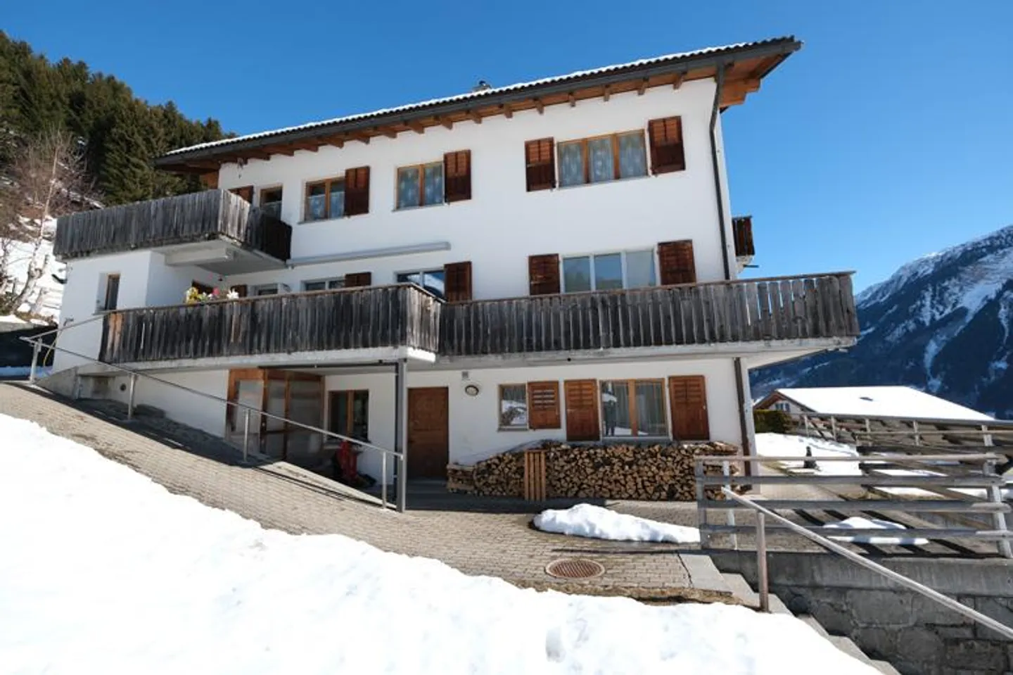 The Cozy 3-Room Apartment in a Very Beautiful Location - Photo 1 of 13