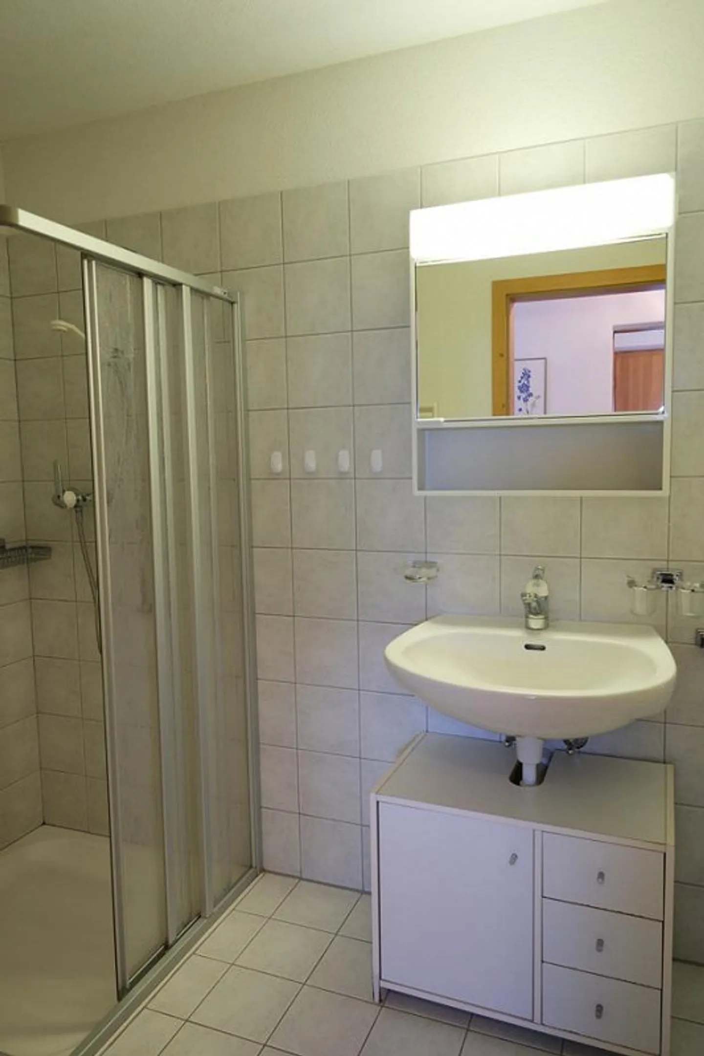 The Cozy 3-Room Apartment in a Very Beautiful Location - Photo 8 of 13