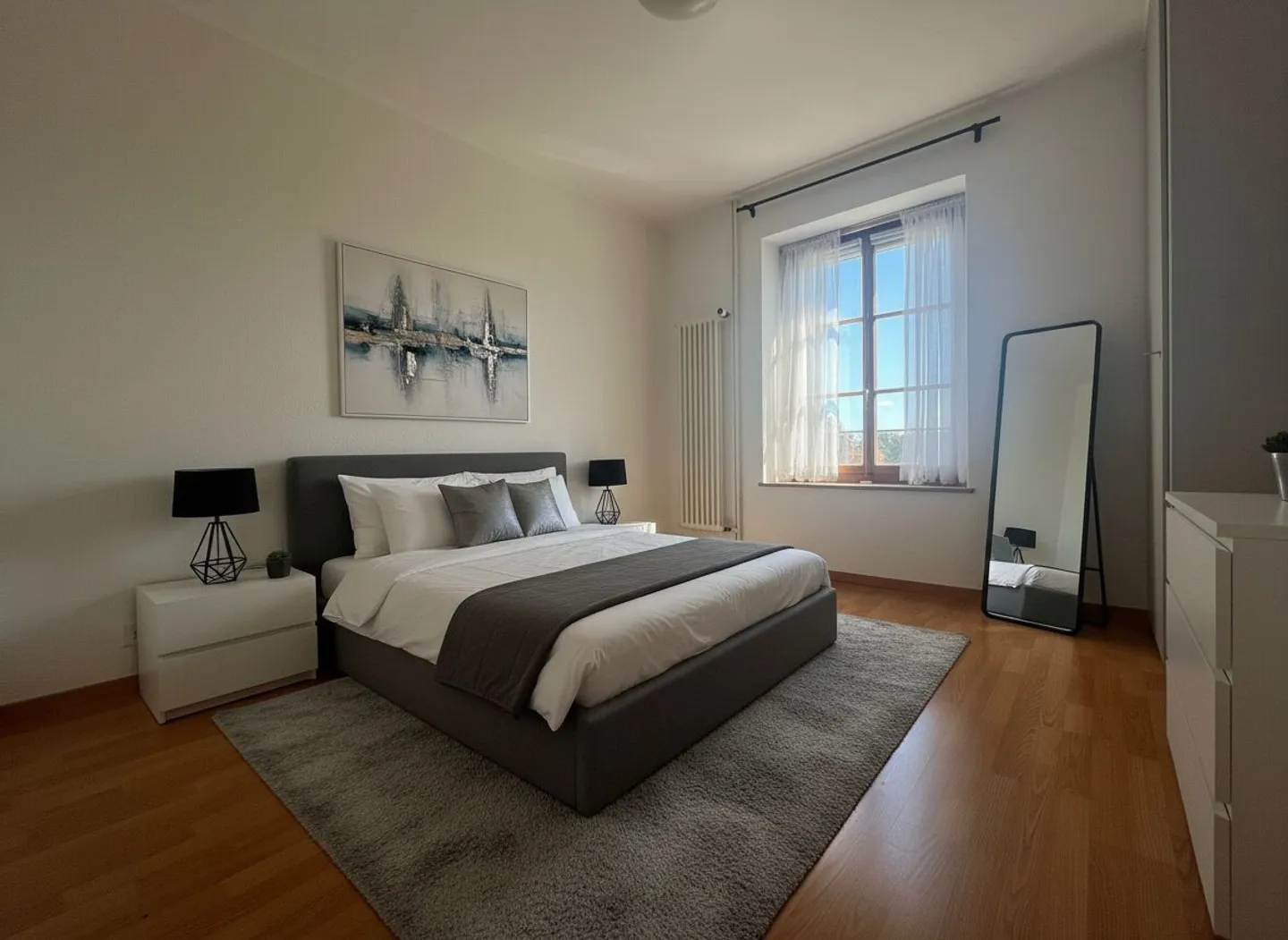 Beautiful Duplex Apartment / 5 Bedrooms / 2 Bathrooms / 1 Balcony / 2 Parking Spaces - Photo 5 of 13