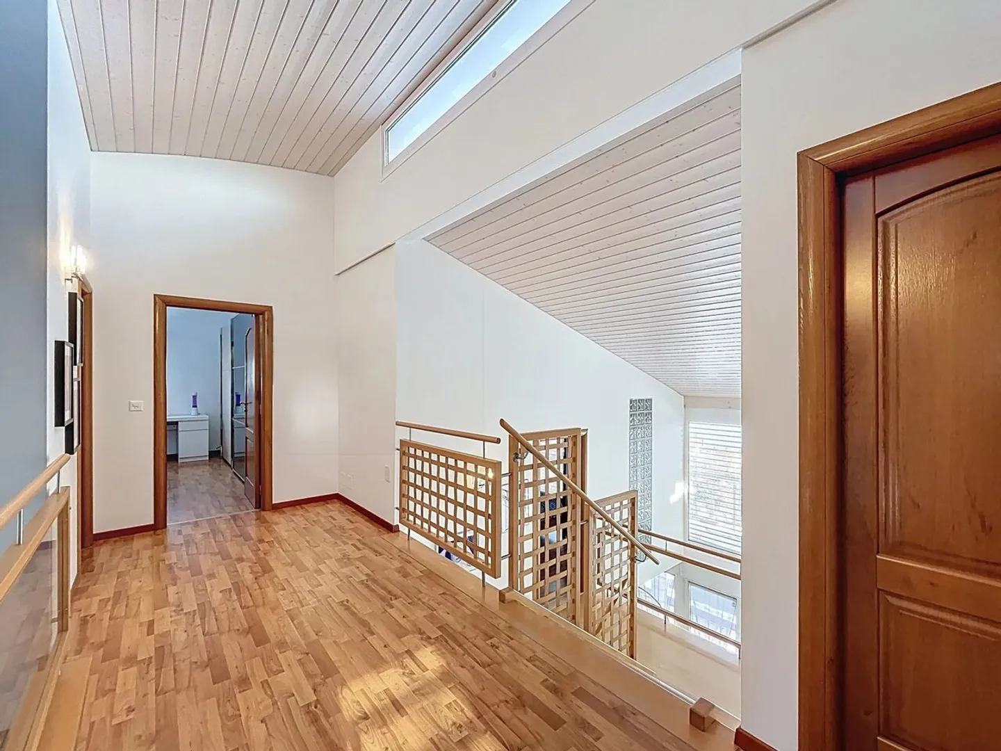 Live the calm, the view, and elegance every day - Photo 13 of 13