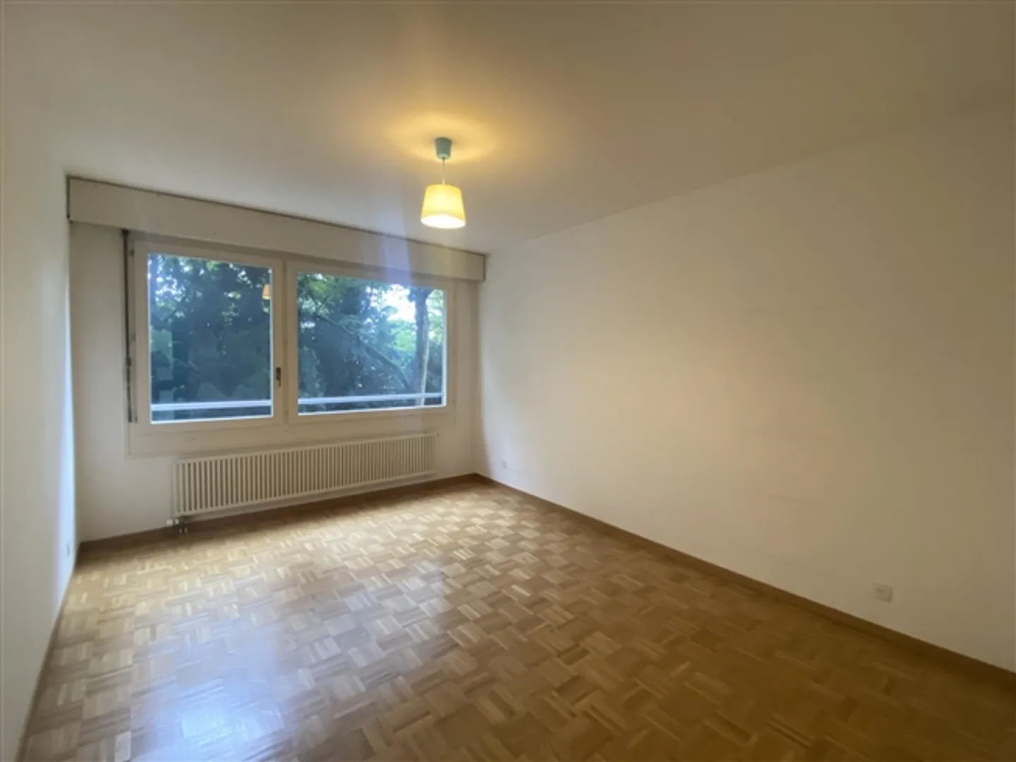 Ampio appartamento di 4 stanze al 3° piano - Foto 4 di 7