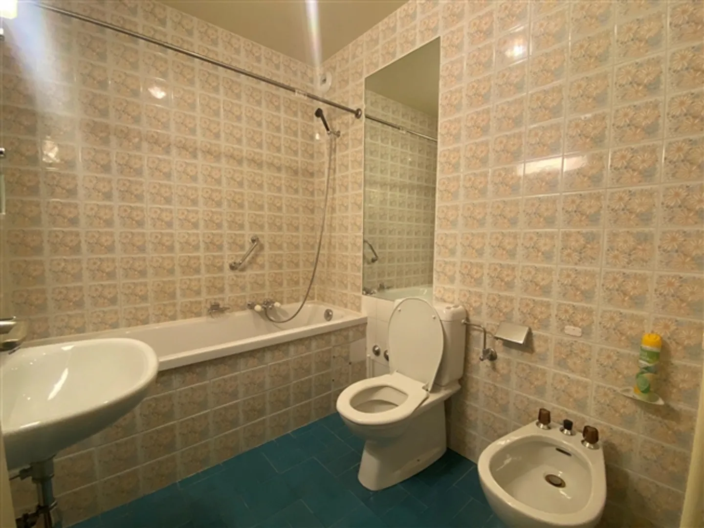 Ampio appartamento di 4 stanze al 3° piano - Foto 5 di 7