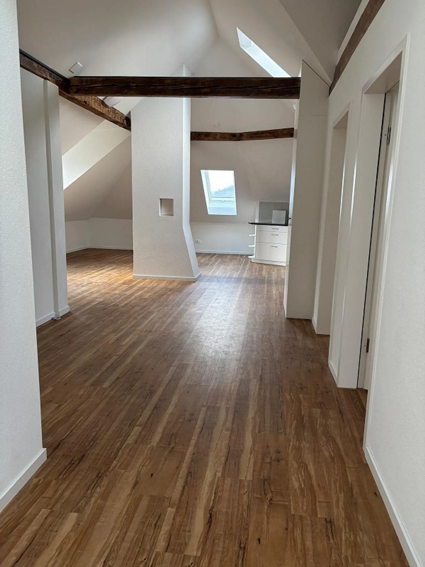 Charmante 4.5-Zimmer-Penthouse - Foto 4 von 12