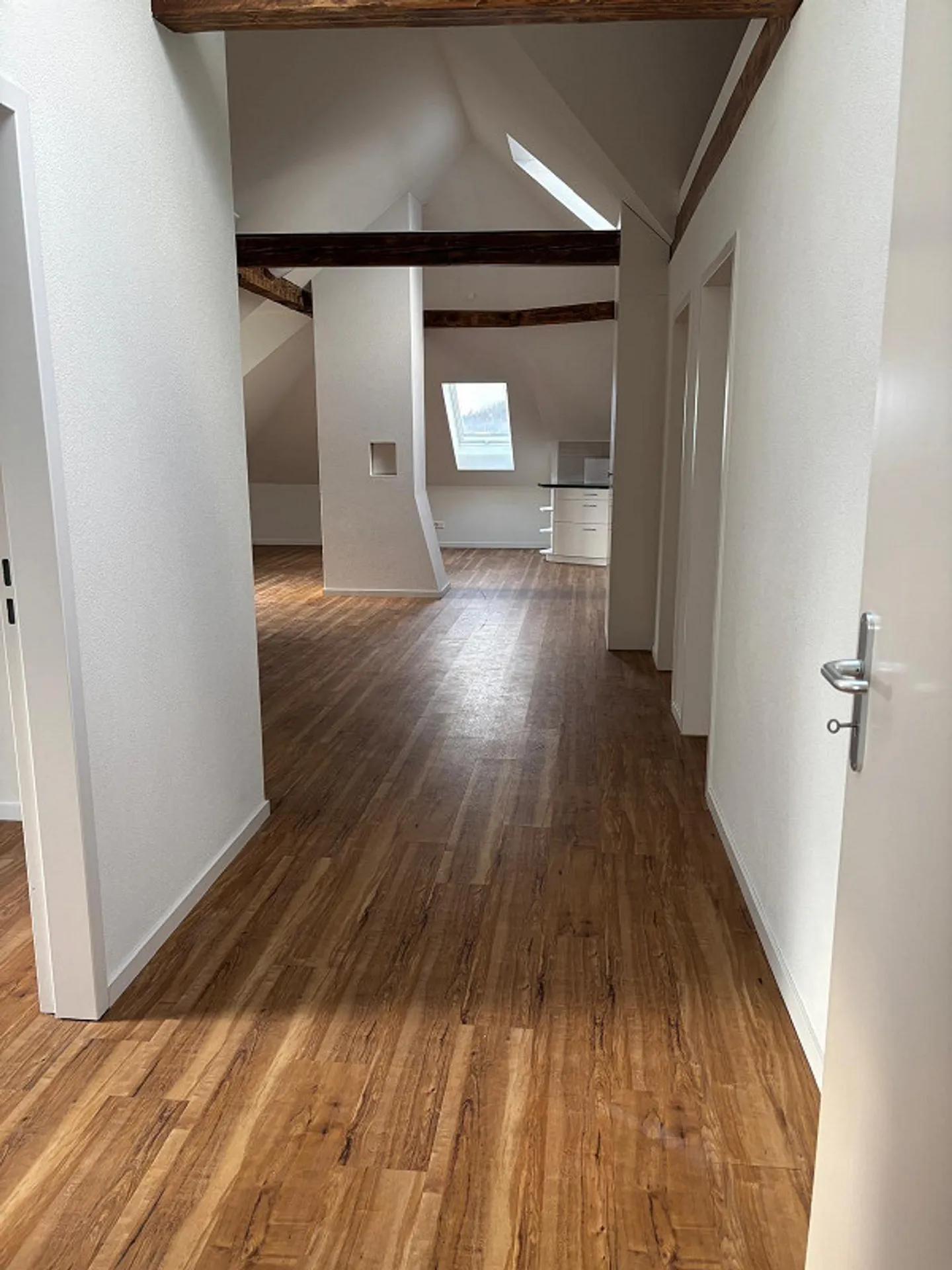 Charmante 4.5-Zimmer-Penthouse - Foto 5 von 12