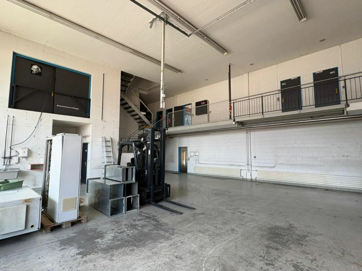 Gewerbefläche mit Showroom - Foto 4 von 26