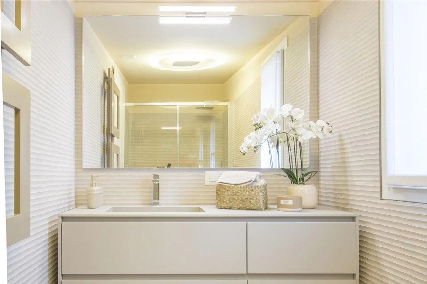 Villa moderne avec piscine - Photo 9 sur 13