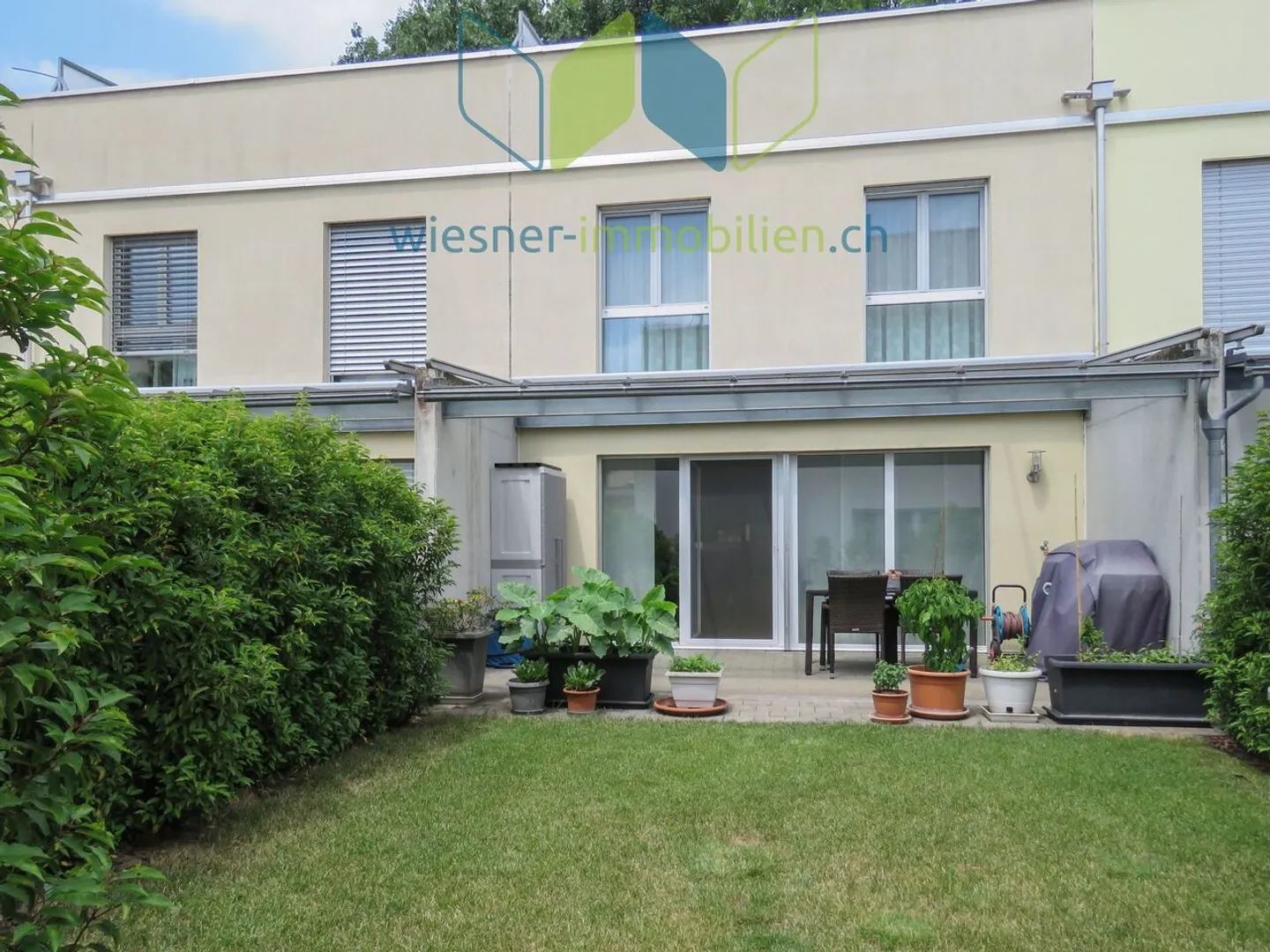 GRANDE CASA 5½ STANZE IN UNA POSIZIONE ADATTA AI BAMBINI - Foto 1 di 9