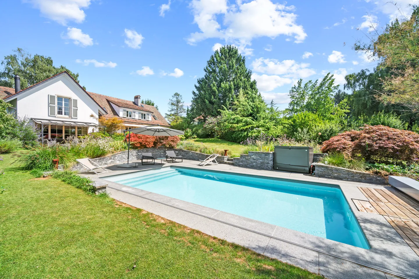 Demeure de charme entourée d'un jardin enchanteur - Photo 3 sur 13