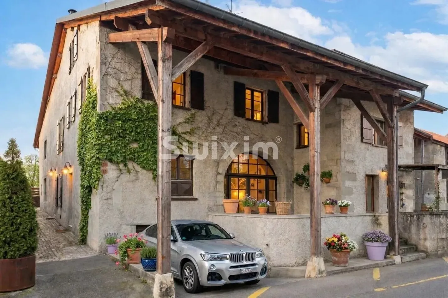 Esclusivo: Luminoso villino di 5 stanze con terrazza, garage e grande carattere - Foto 2 di 2