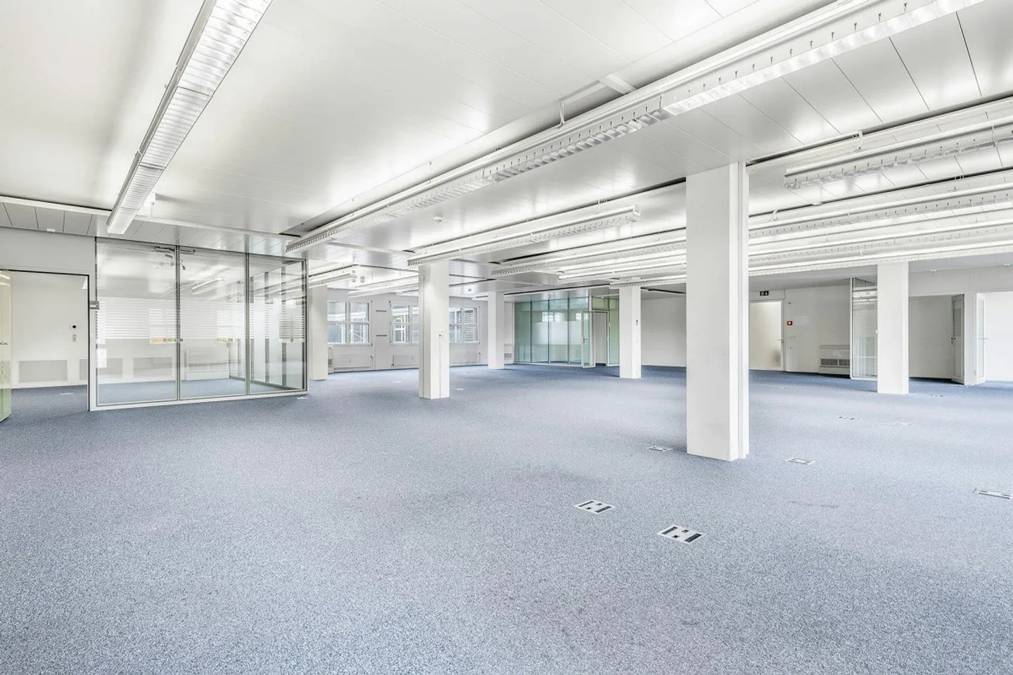 PLAZA | Spazio ufficio ampliato con sale riunioni - Foto 2 di 6