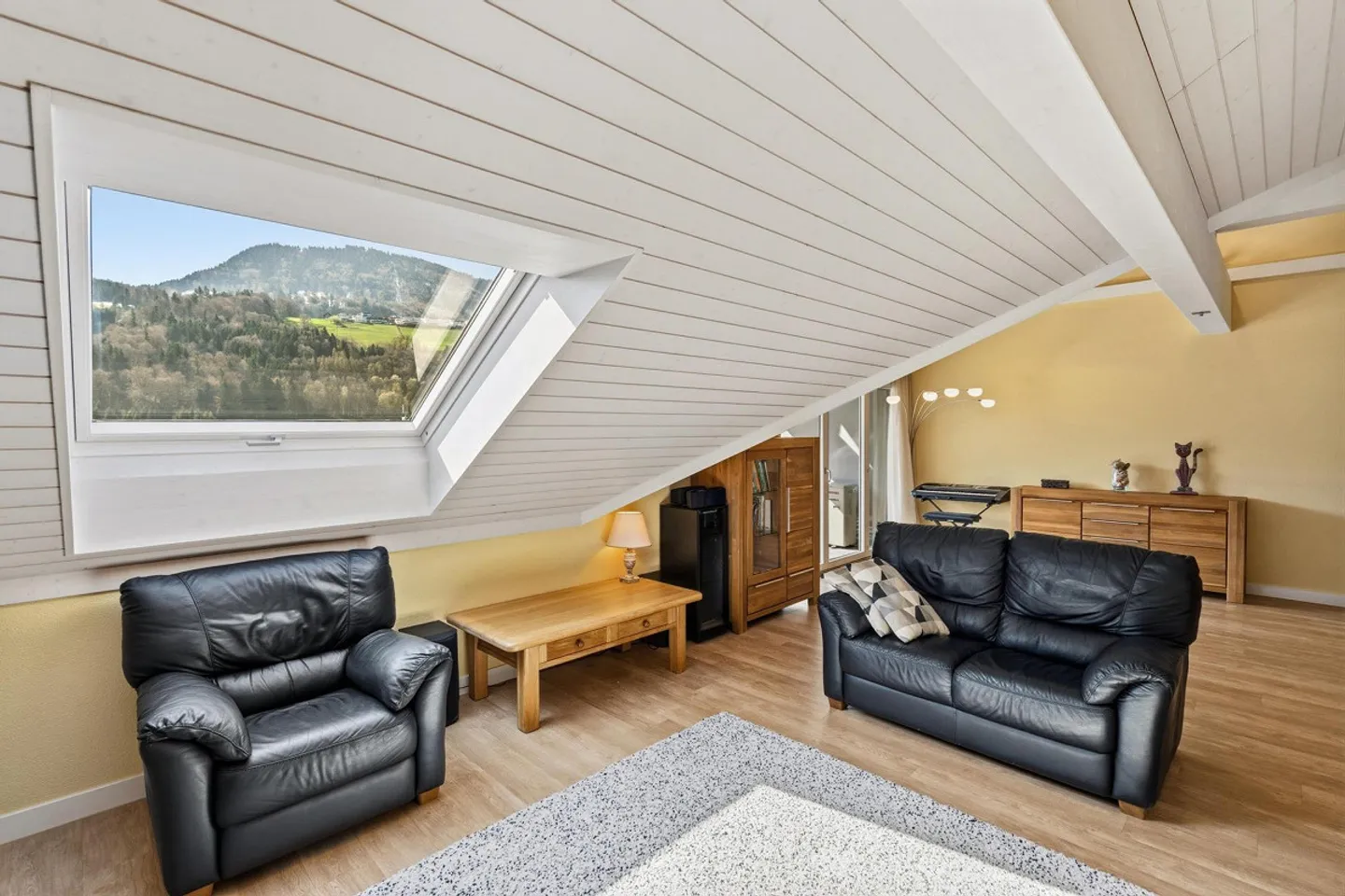 At the very top, on top, at the top!!! (Leasehold) - Photo 4 of 11