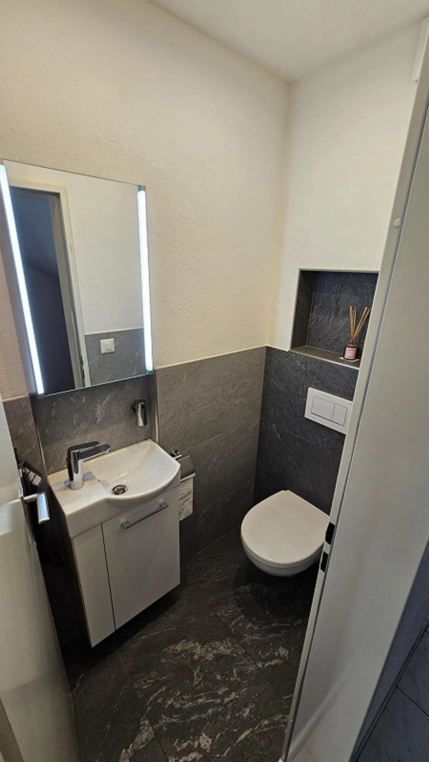 Row House 6.5 Rooms - Photo 5 of 17