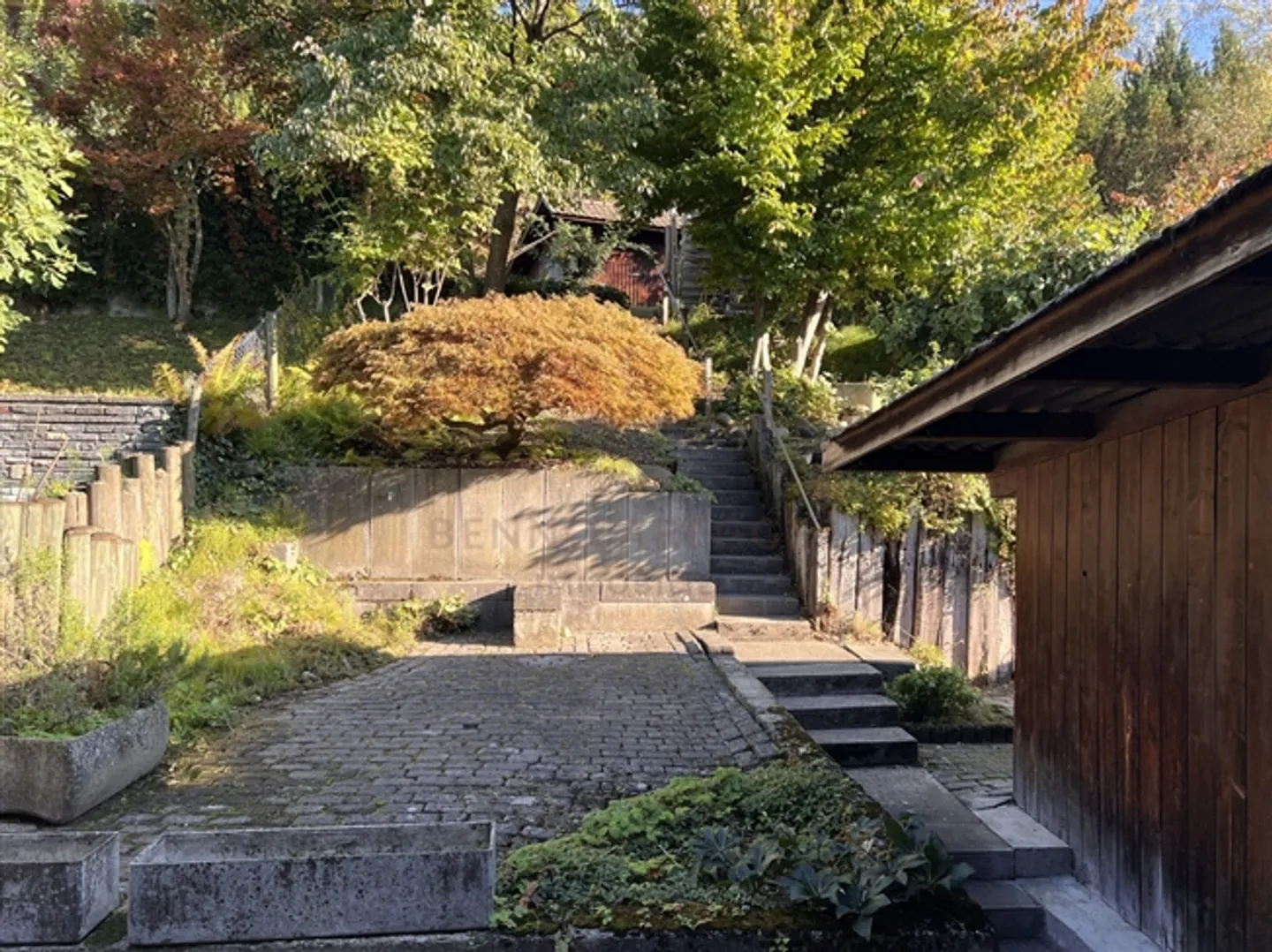 Single-family house with a separate apartment - family-friendly and central - Photo 3 of 12