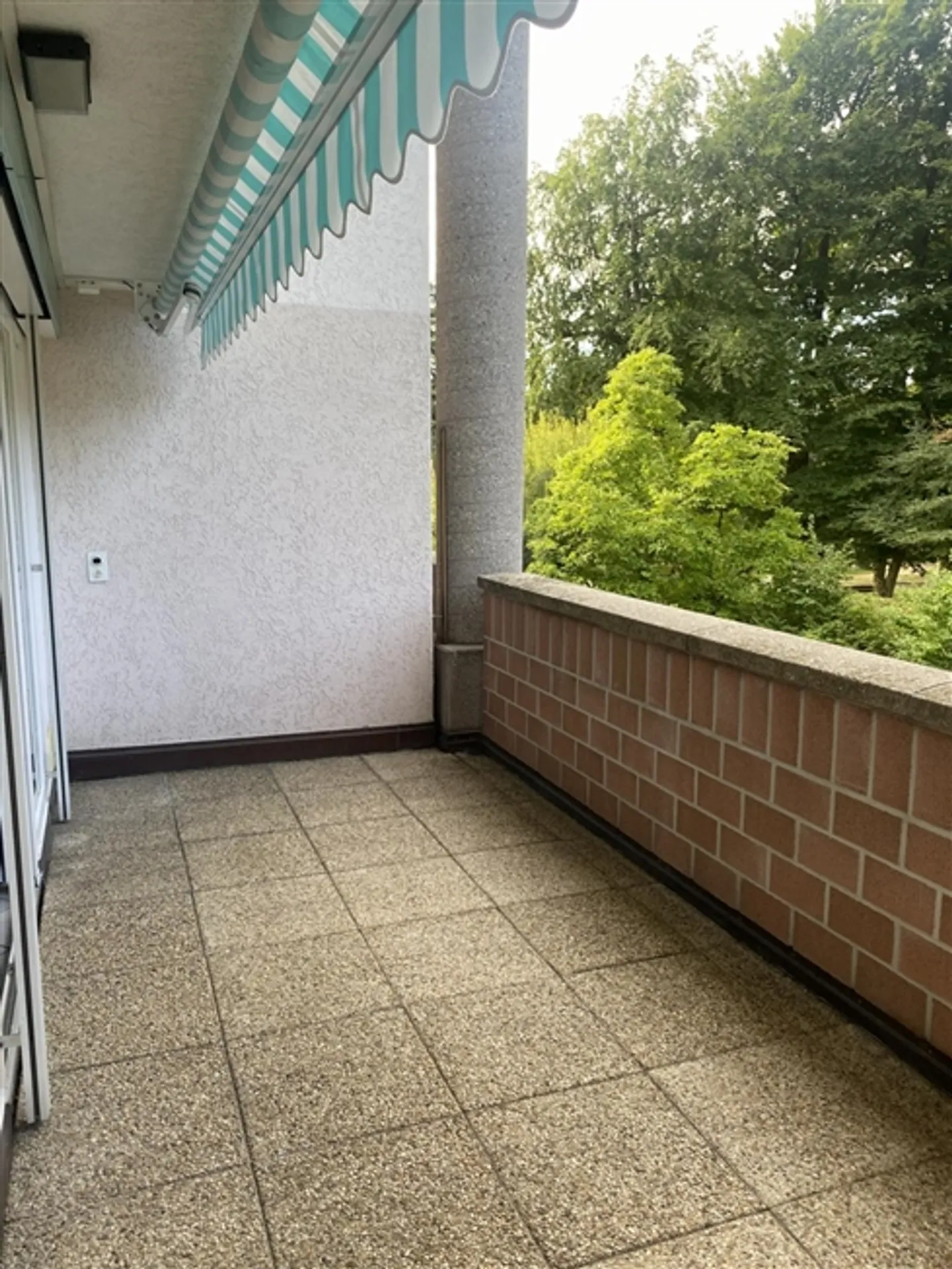 6-room triplex on the 1st floor - Photo 8 of 8