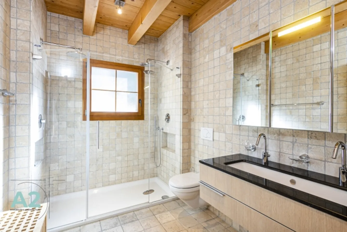 Chalet con vista mozzafiato sulla valle e sulle Alpi - Foto 12 di 19