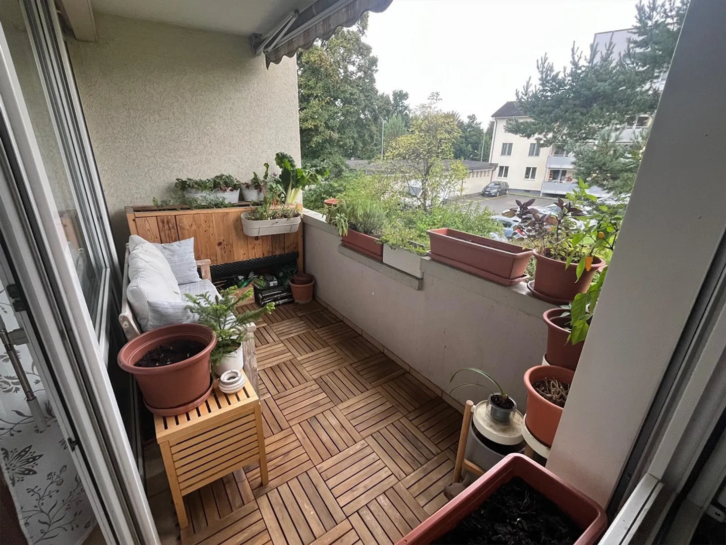 No but mine. Living near Neuörlikon. - Photo 5 of 6