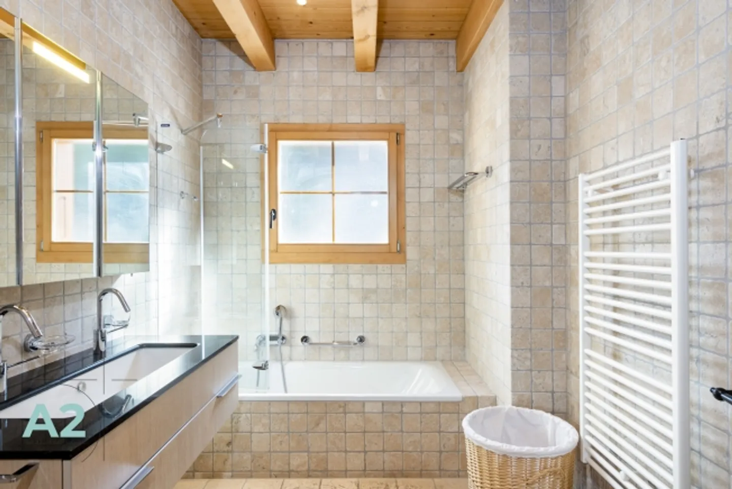 Chalet con vista mozzafiato sulla valle e sulle Alpi - Foto 16 di 19