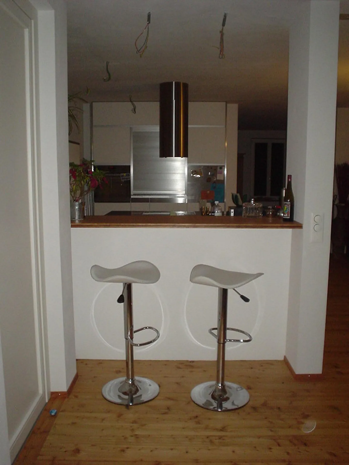 Unique: 7-Room Art Nouveau House with High Ceilings and Swimming Pond - Photo 6 of 24