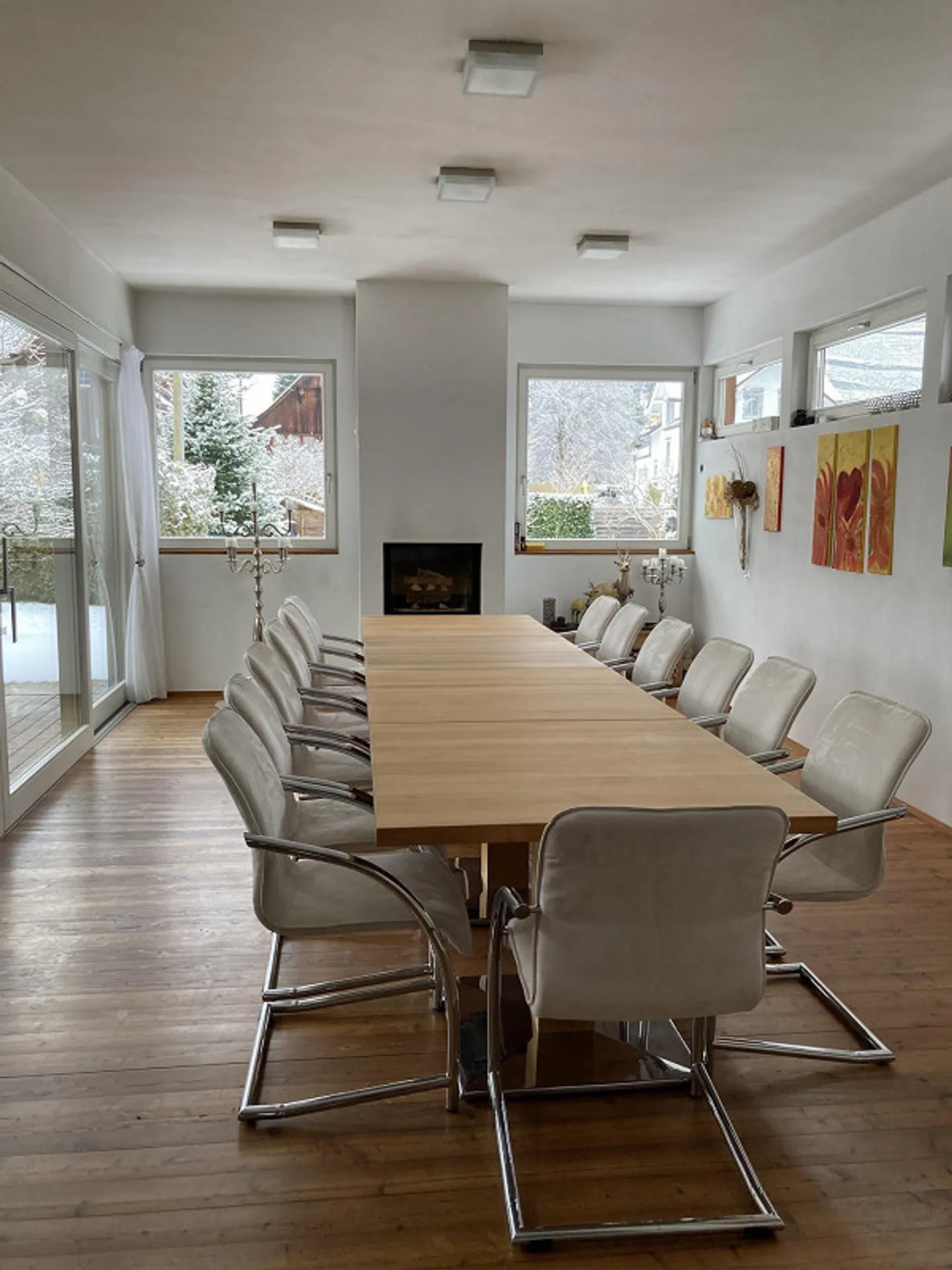 Unique: 7-Room Art Nouveau House with High Ceilings and Swimming Pond - Photo 10 of 24