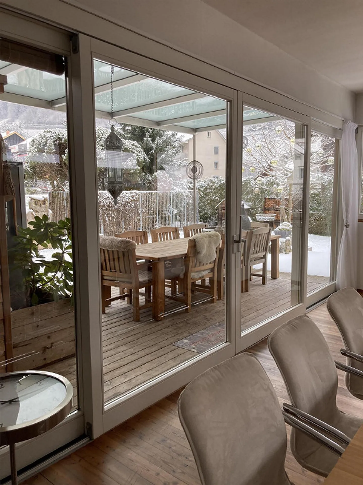 Unique: 7-Room Art Nouveau House with High Ceilings and Swimming Pond - Photo 11 of 24