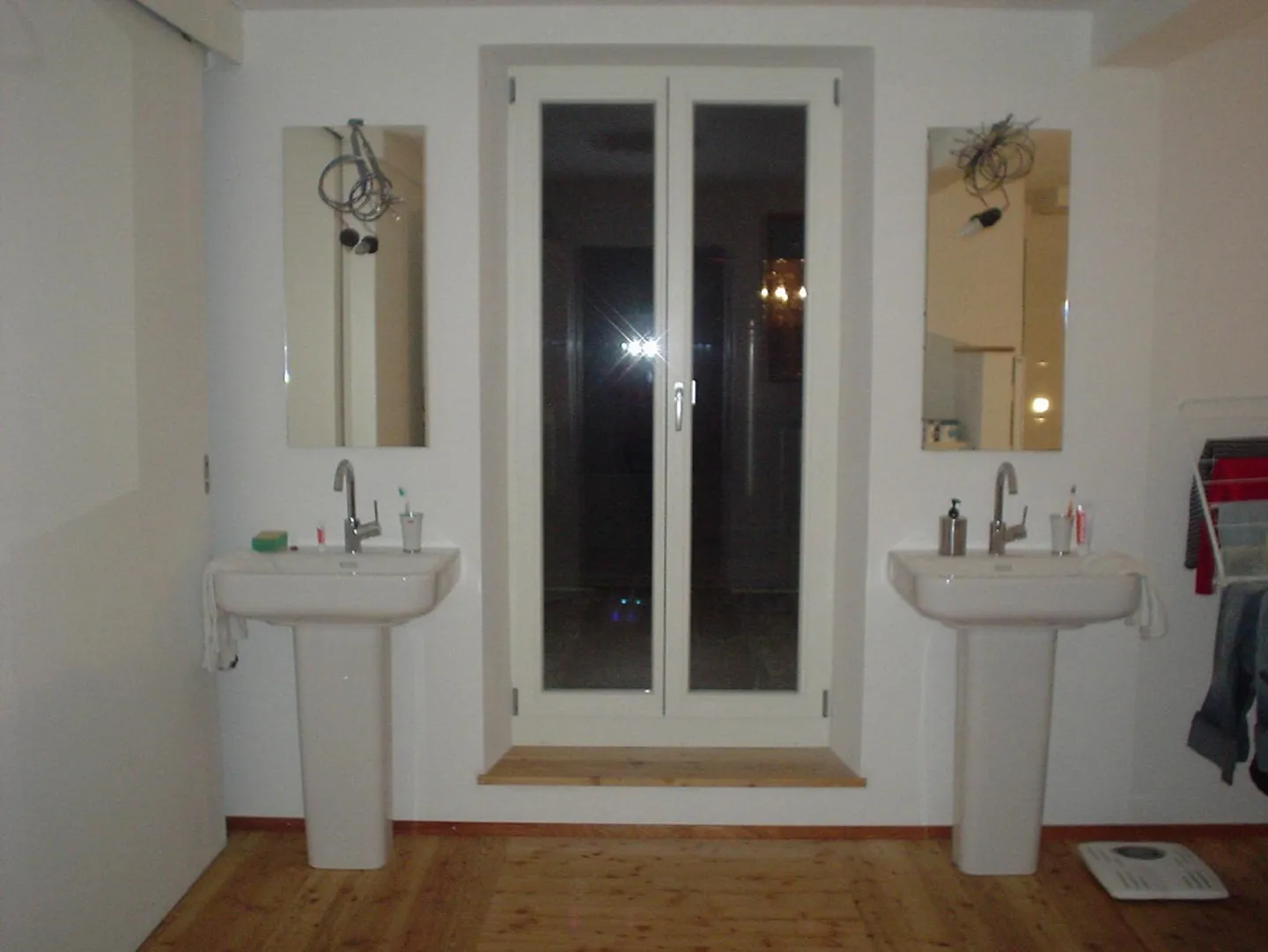 Unique: 7-Room Art Nouveau House with High Ceilings and Swimming Pond - Photo 21 of 24