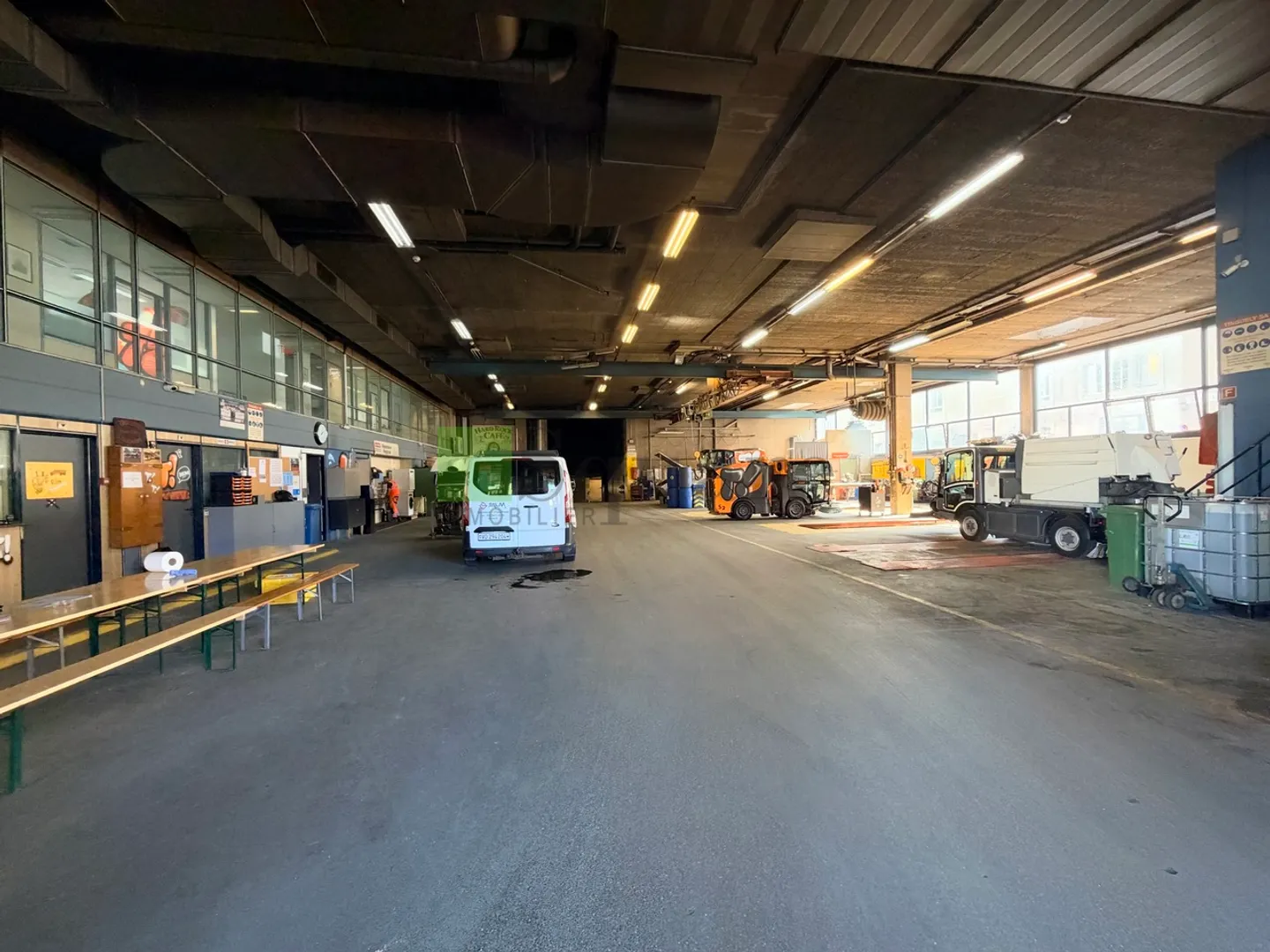 Commercial Space in City Center - Photo 9 of 11