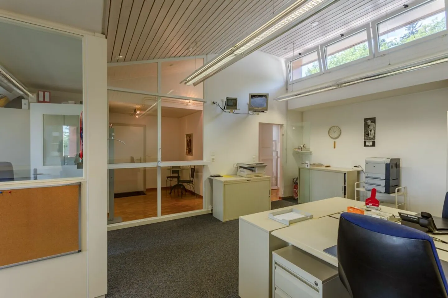 Attraktive Büroräume, zentral und gut erschlossen - Foto 1 von 11