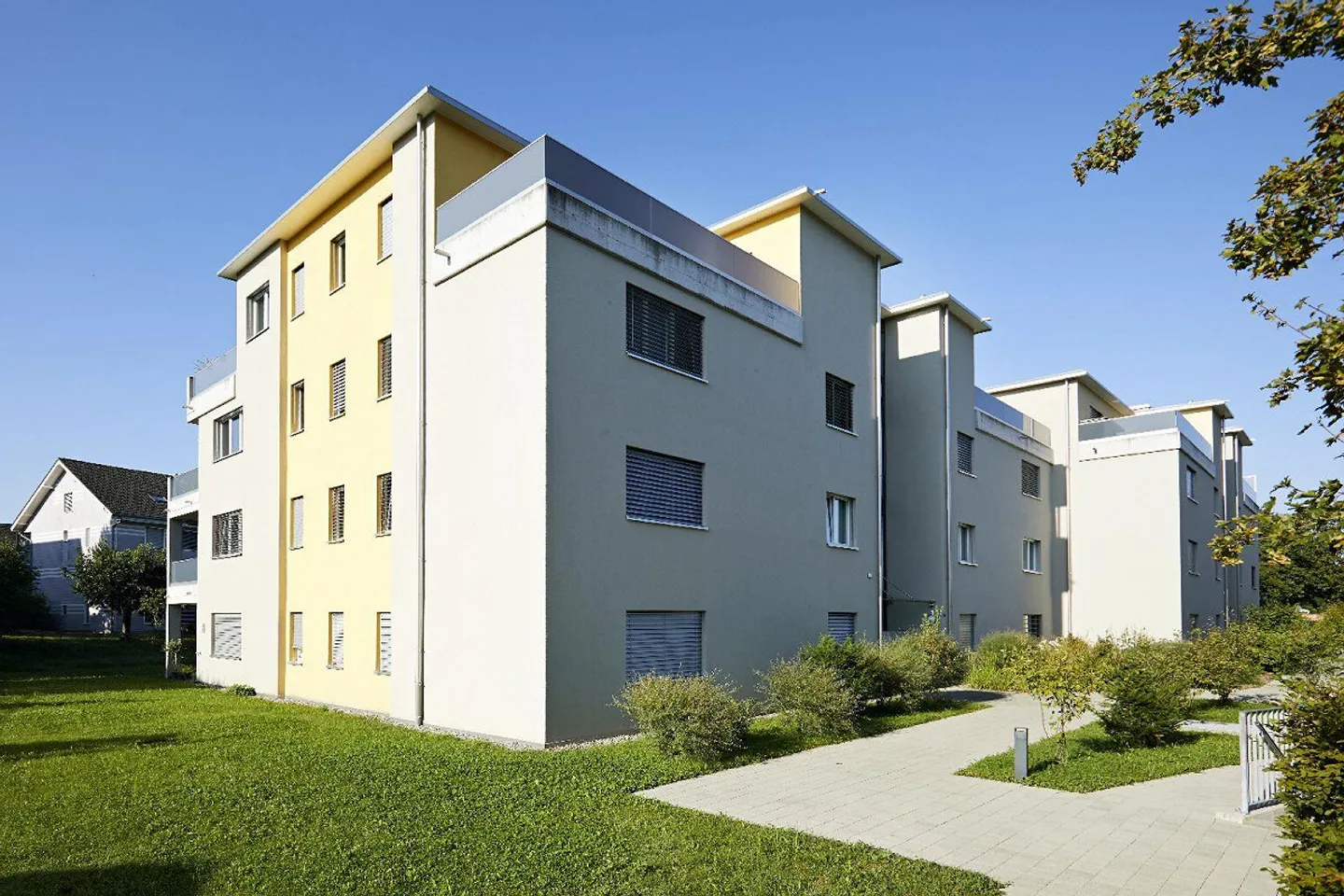 Modernes Apartment in ruhiger Lage - Foto 1 von 6