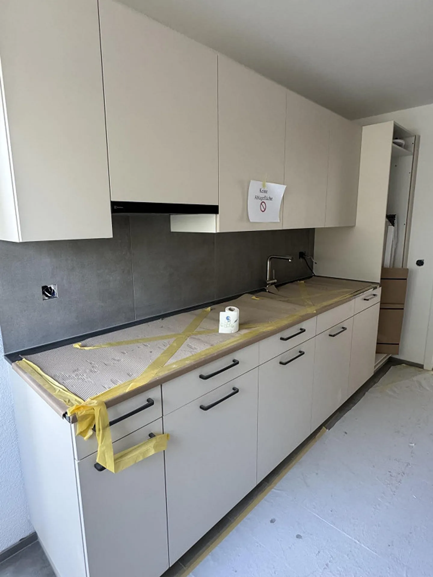 Appartement spacieux de 5 pièces – Première occupation après rénovation complète - Photo 2 sur 10