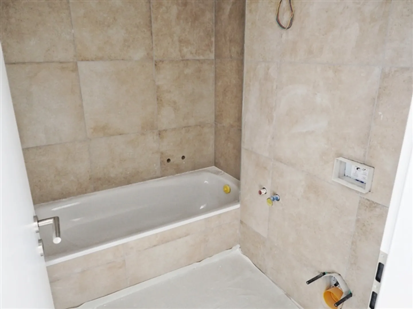 2,5 pièces neuves - Location toute l'année - Photo 6 sur 8