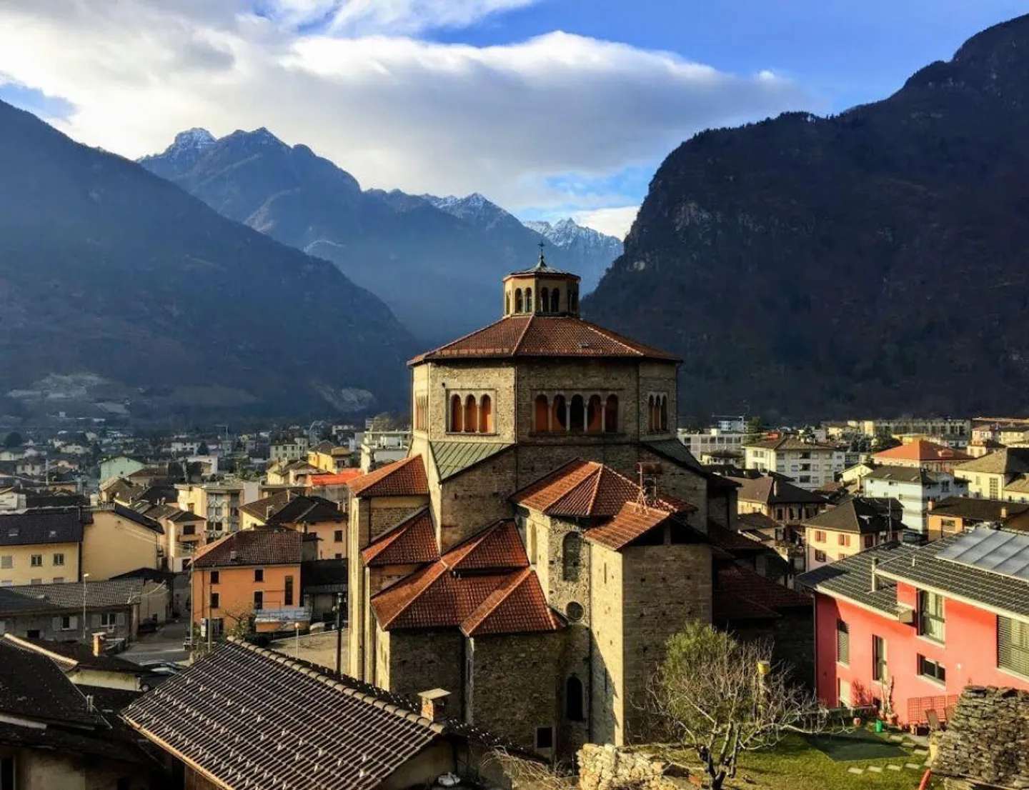 Ampio appartamento 4.5 a Biasca - Foto 2 di 7