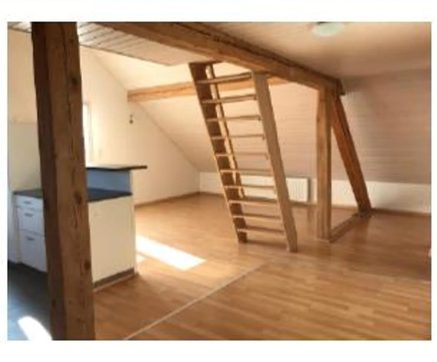 2.5-room attic apartment with gallery - Photo 3 of 8