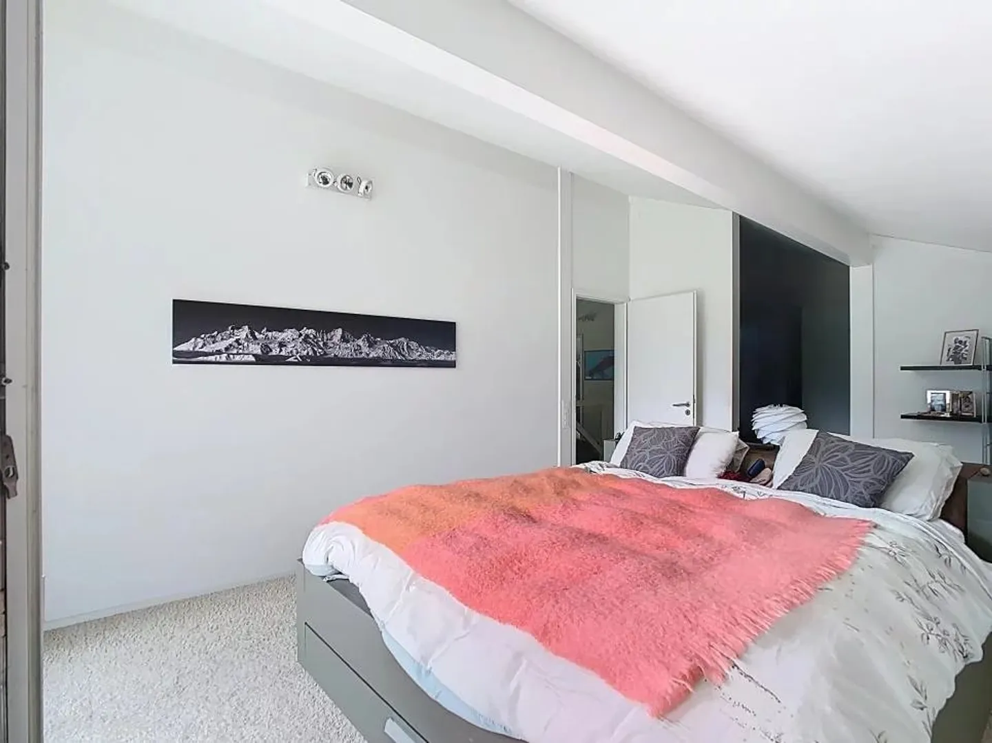 Luxury Family Villa - Photo 9 of 13