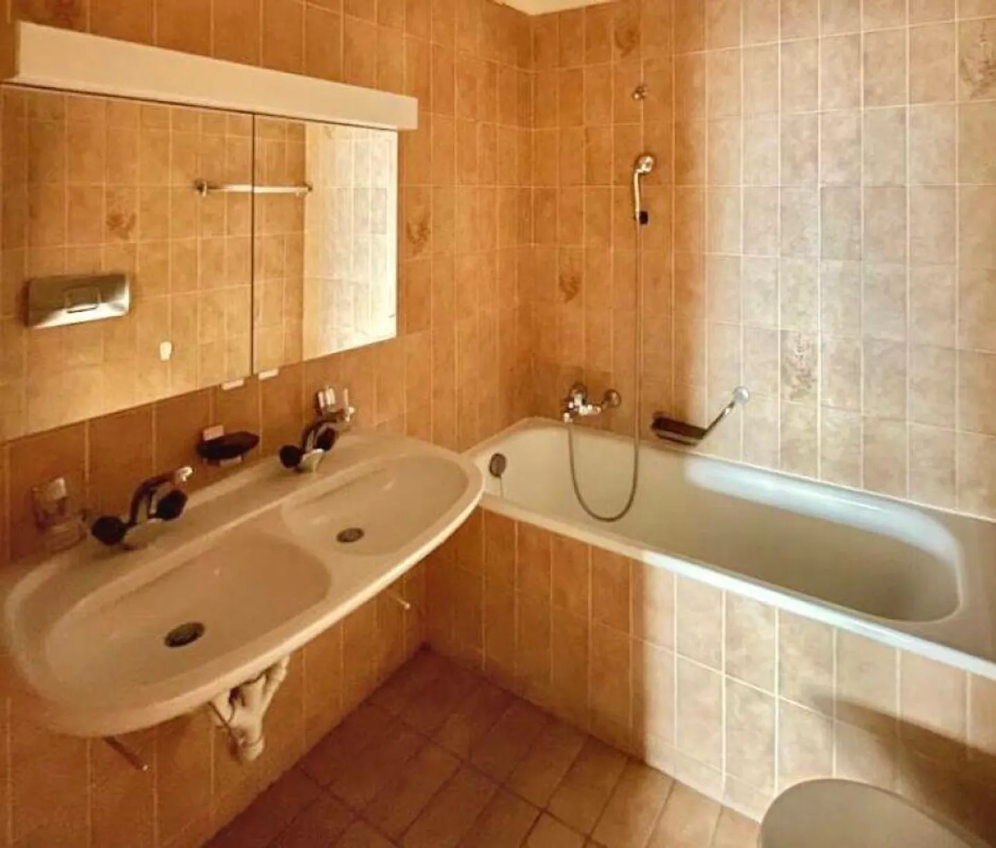 Ampio appartamento 4.5 a Biasca - Foto 7 di 7