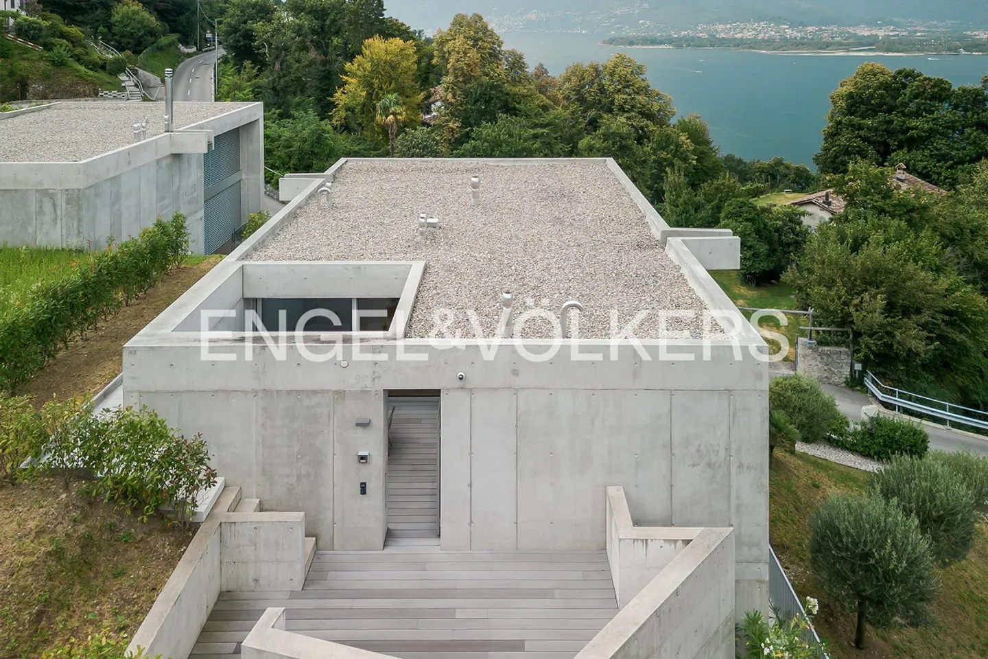 Luxusvilla mit Seeblick - Foto 14 von 14