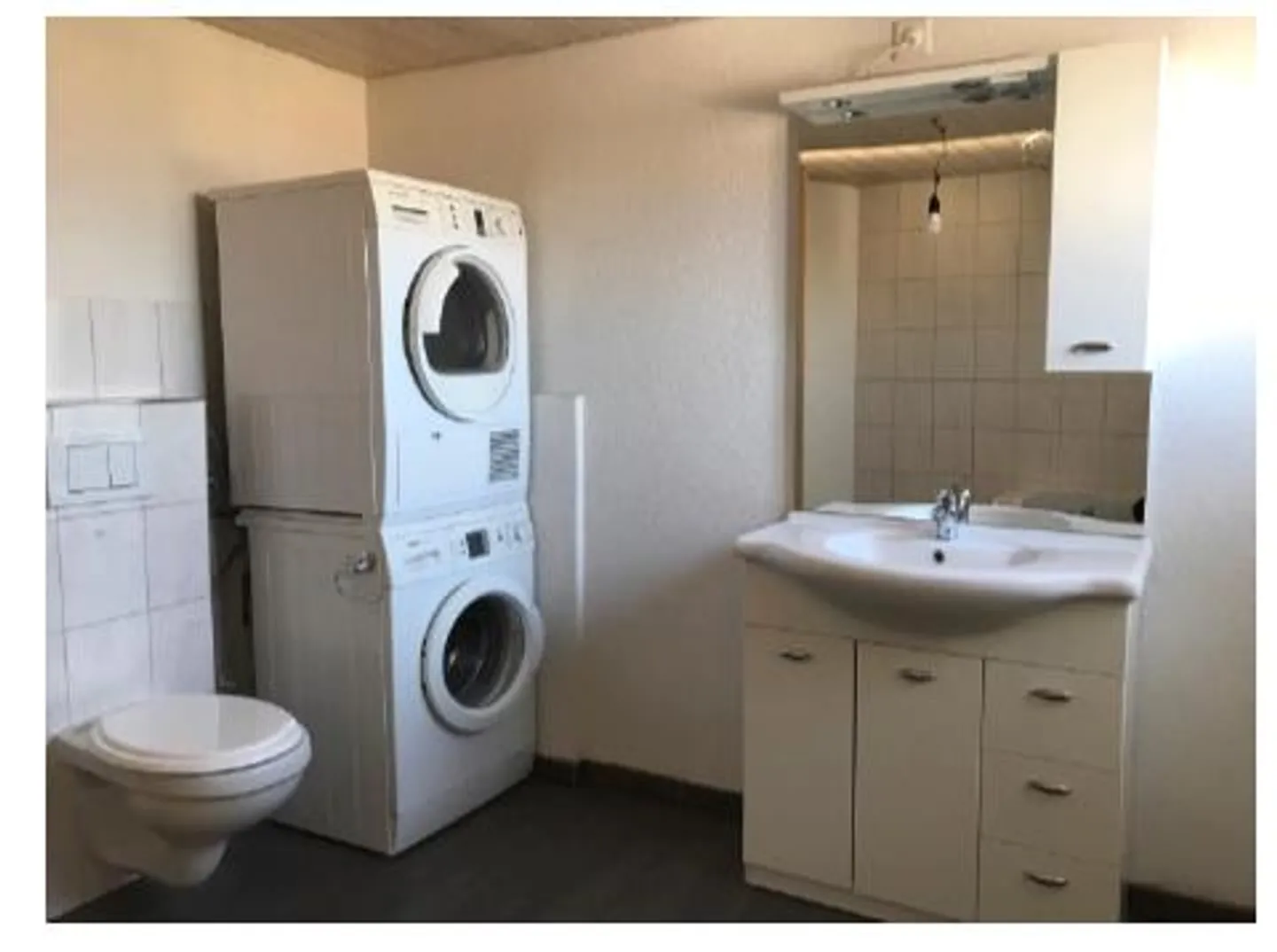 2.5-room attic apartment with gallery - Photo 5 of 8