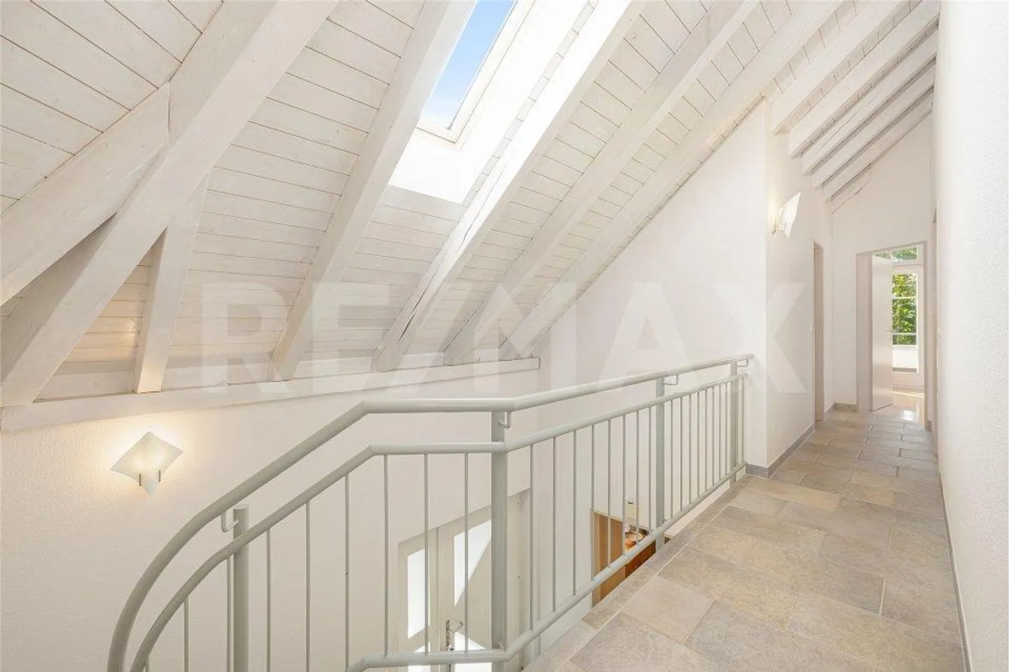 Maison individuelle indépendante avec vue, jardin d'hiver et confort... - Photo 9 sur 13