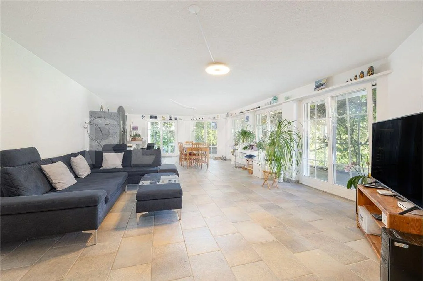 Maison individuelle indépendante avec vue, jardin d'hiver et confort... - Photo 11 sur 13