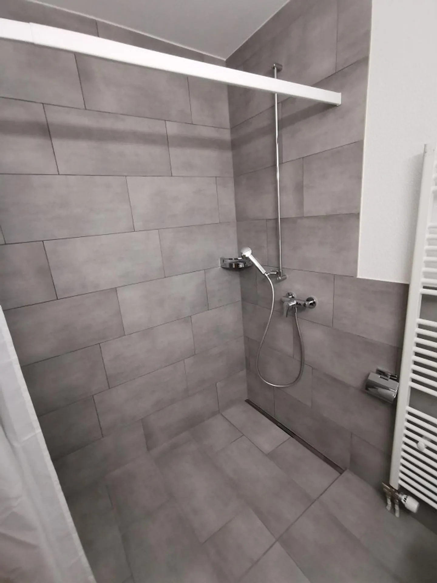 Appartement 2 1/2 pièces Rez-de-chaussée H1-27 - Photo 5 sur 6