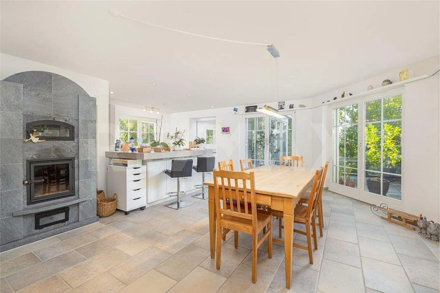 Maison individuelle indépendante avec vue, jardin d'hiver et confort... - Photo 3 sur 13