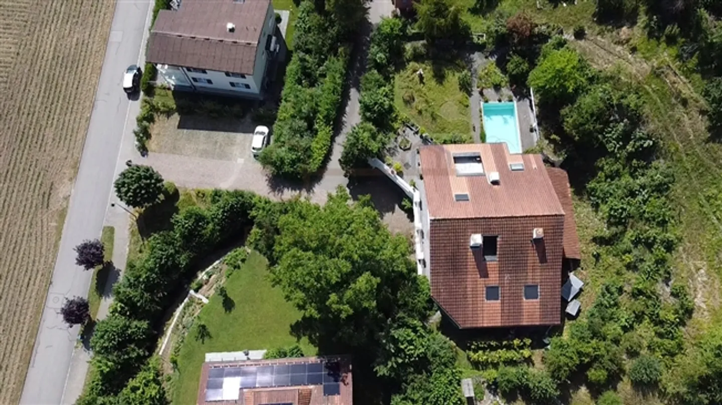 Vivre avec cœur et caractère – Maison individuelle avec espace commercial - Photo 13 sur 14