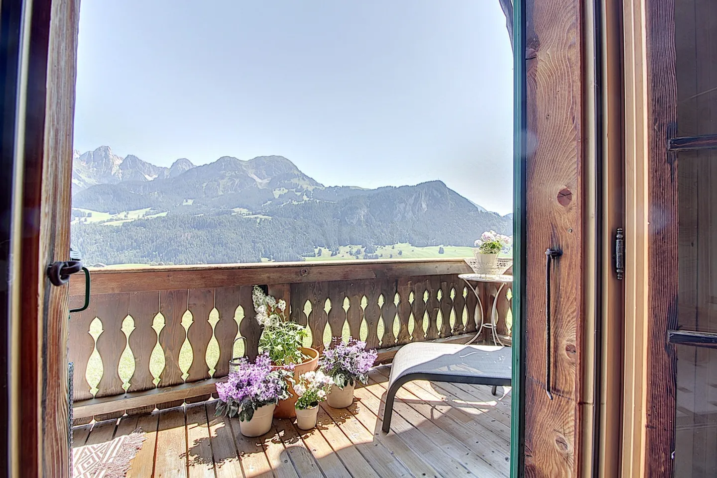 Außergewöhnliches Anwesen mit atemberaubendem Blick auf das Tal - Foto 2 von 15