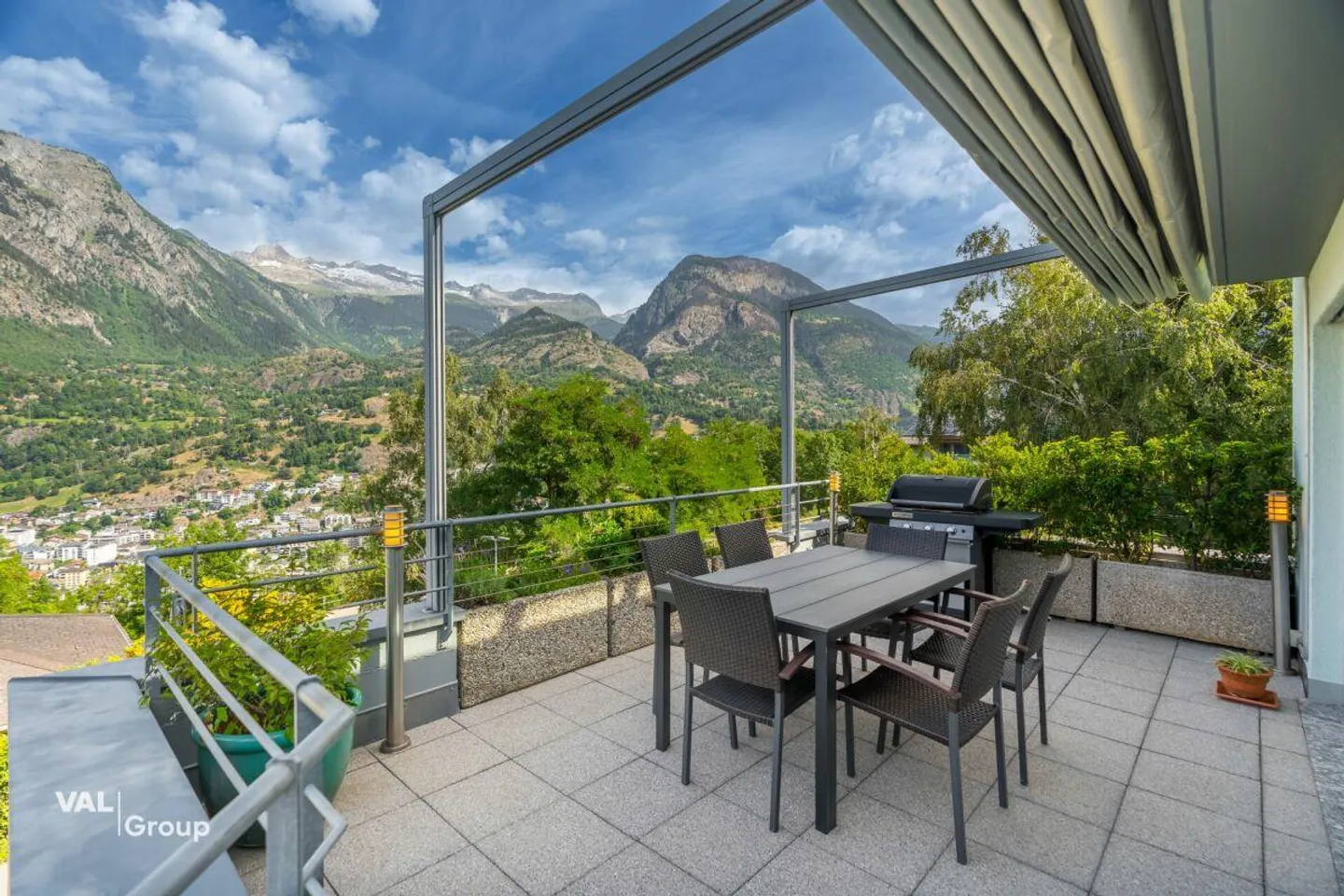 Appartamento spazioso con terrazza - Foto 1 di 23