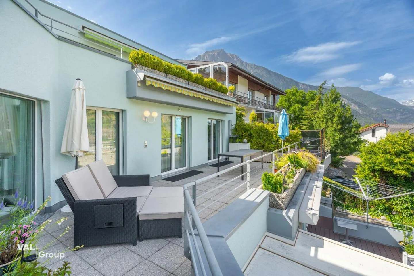 Appartamento spazioso con terrazza - Foto 3 di 23